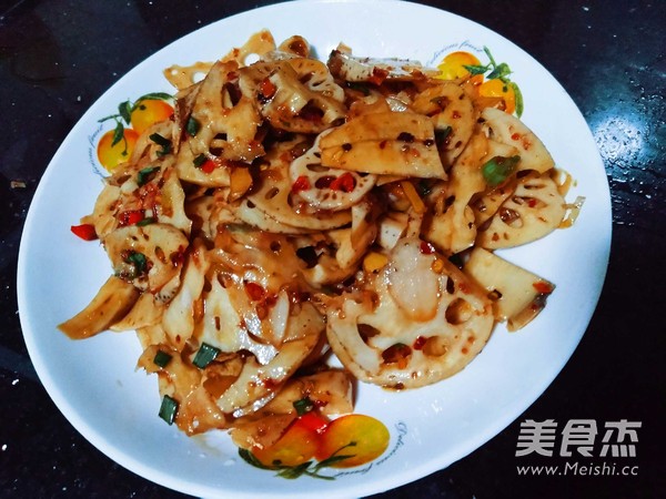 劲辣凉拌莲藕成品图