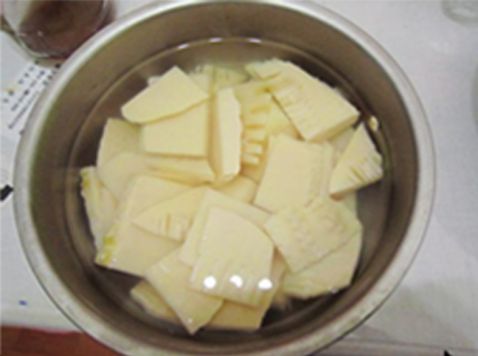 麻辣牛蛙火锅gM.jpg