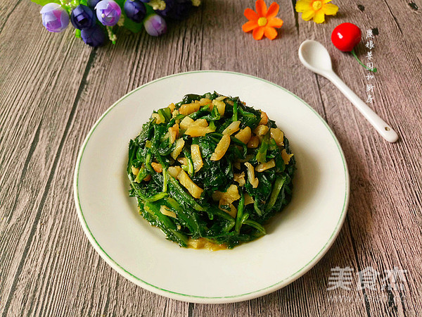 清炒刺儿菜成品图