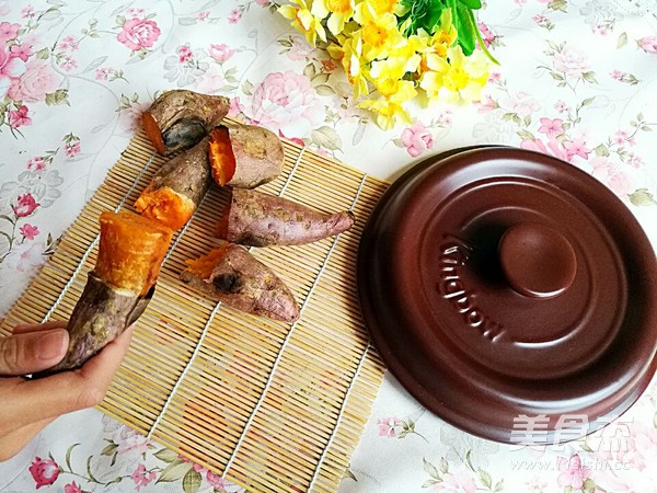 砂锅烤红薯成品图