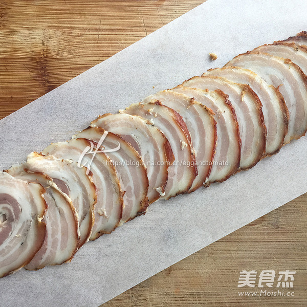 自制烟熏培根成品图