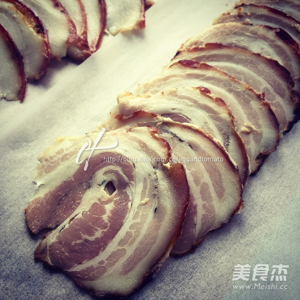 自制烟熏培根成品图